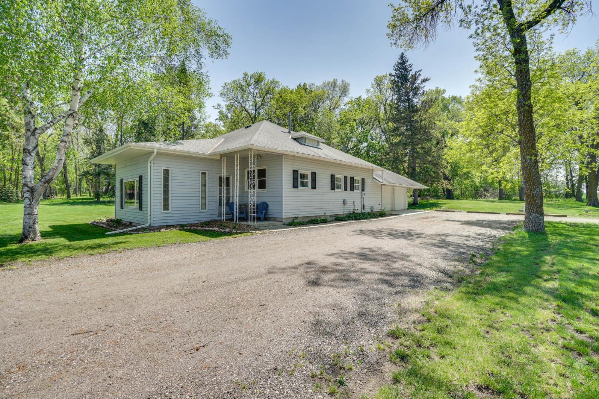 Lakeside Litchfield Home With Patio And Gas Grill! المظهر الخارجي الصورة