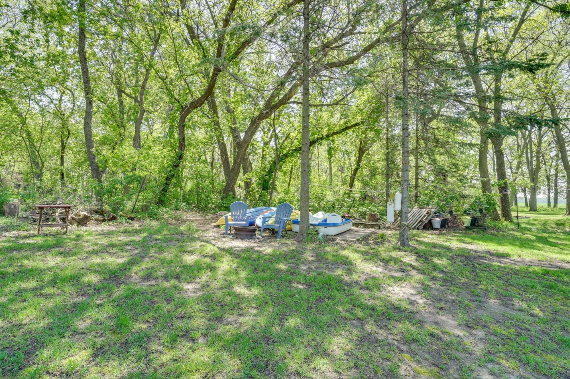 Lakeside Litchfield Home With Patio And Gas Grill! المظهر الخارجي الصورة